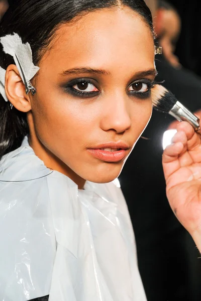 Look 3